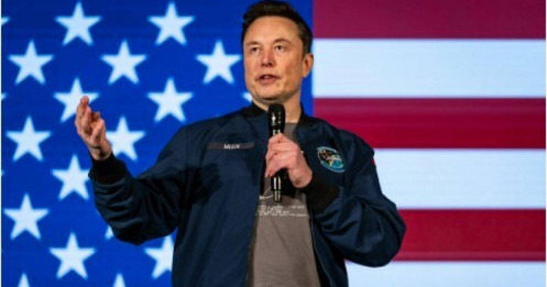 Cổ phiếu Tesla giảm giá vì Elon Musk lập đảng mới