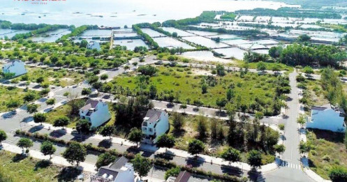 ‘Sóng sáp nhập’ hụt hơi, nhà đầu tư ôm đất chờ dài