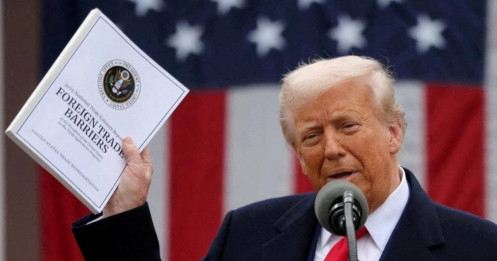 Ông Trump dọa đánh thuế thêm 7 nước