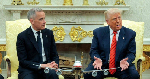 Trump dọa đánh thuế 35% lên hàng Canada, hé lộ kế hoạch áp thuế toàn cầu còn “sốc” hơn