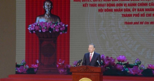 "Hãy vững bước" - lời hiệu triệu cho nền hành chính mới