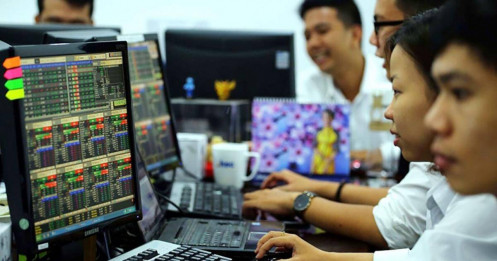 Thị trường chứng khoán liên tục tăng mạnh: Liệu có bất thường?