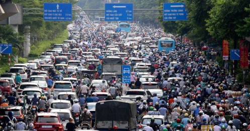 Cấm xe xăng, dầu vào nội đô, thu phí xe vào nội đô...  còn chồng chéo và phủ định lẫn nhau