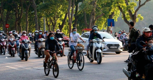 Hà Nội chọn tuyến nào để cấm xe máy xăng trước?