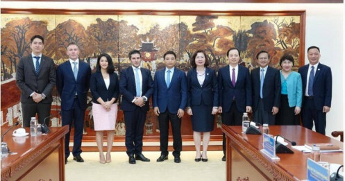 Bộ trưởng Tài chính Nguyễn Văn Thắng làm việc với FTSE Russell về nâng hạng TTCK