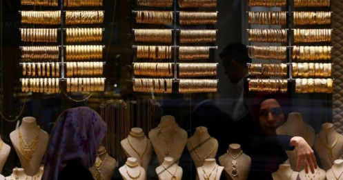 Vàng hướng đến mức giảm hàng tuần do đồng đô la mạnh; bạch kim ở mức cao nhất kể từ năm 2014