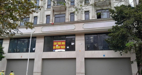 Shophouse, liền kề triệu USD đóng cửa im lìm, không khách thuê, nguồn cung mới vẫn tăng mạnh