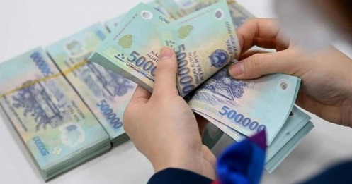 Lương tăng mà giá tăng theo thì người lao động chỉ 'cầm tiền cho đẹp'