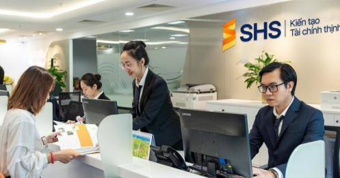 SHS lãi trước thuế gần 790 tỷ đồng trong nửa năm