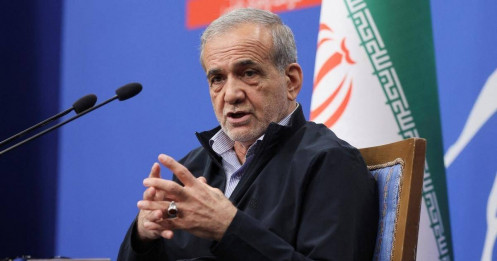 Iran tuyên bố không khuất phục sức ép từ bên ngoài