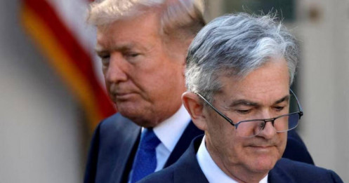 Trump nói rằng Powell của Fed sẽ rời đi sau 8 tháng nữa, gọi ông là 'kẻ đần độn'