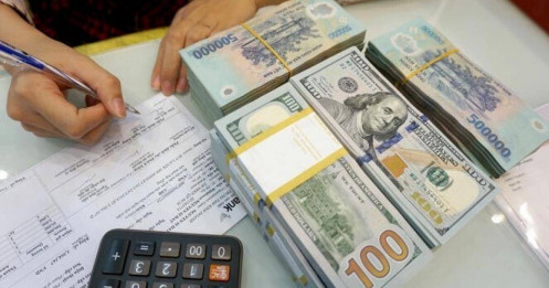 Nghịch lý VND mất giá giữa lúc USD suy yếu: Cái giá của lựa chọn tăng trưởng?
