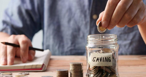 Lương 8 triệu/tháng, tôi vẫn tiết kiệm được 1 triệu – nhờ một cái phong bì