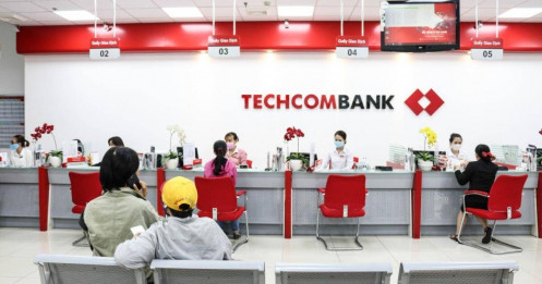 Cổ phiếu TCB - Á vương Techcombank ngành ngân hàng đang lung lay