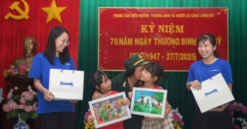 Vinamilk "viết tiếp câu chuyện hòa bình" bằng tranh và hành động