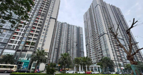 Loay hoay 10 năm không mua nổi nhà ở TP.HCM, Hà Nội