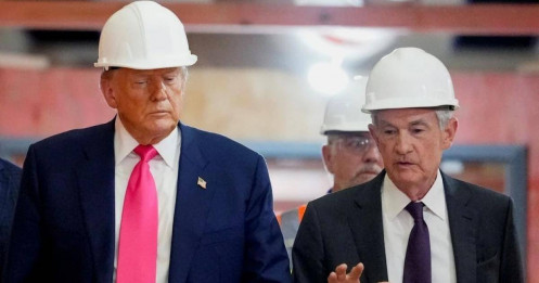 Chủ tịch Fed không nhượng bộ ông Trump