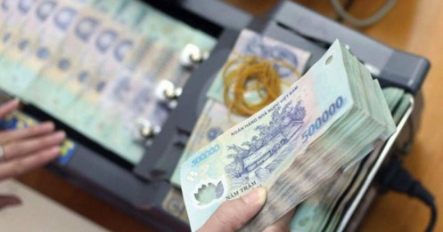 Thị trường Tiền tệ Việt Nam Tuần Qua: Thanh khoản Căng Thẳng, Tỷ Giá Giảm Nhẹ Dù Lãi Suất Liên Ngân Hàng Tăng Vọt