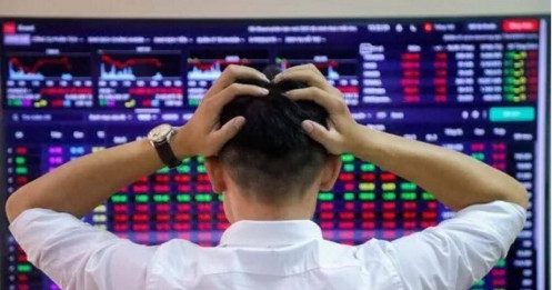 VnIndex bốc hơi 64 điểm, kỷ lục giao dịch hơn 71.000 tỷ đồng