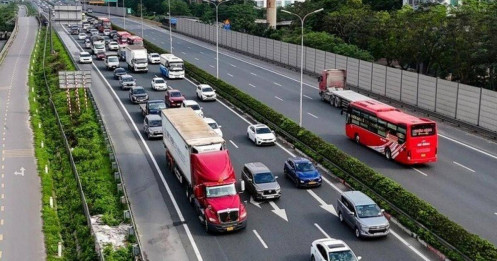 Bộ Công an đề xuất bỏ quy định chỉ được lái xe 48 giờ mỗi tuần