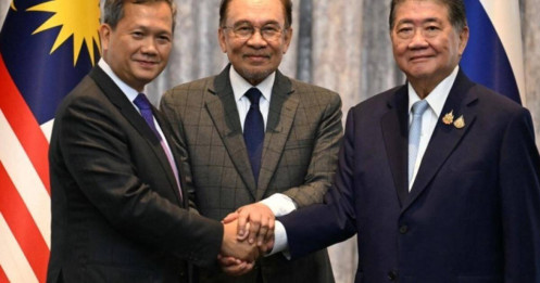 Hậu xung đột Campuchia - Thái Lan: Ông Hun Manet “bạc đầu” vì lo nước, ông Hun Sen gửi lời tri ân toàn cầu