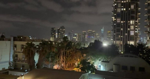 Houthi phóng tên lửa đạn đạo, người dân Israel phải xuống hầm trú ẩn