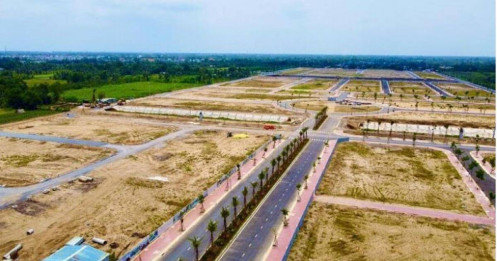 Thị trường đất nền điều chỉnh mạnh