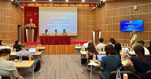 Nghệ sĩ quảng cáo 'lố' sẽ bị hạn chế xuất hiện