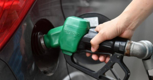Hôm nay bán xăng E10 ở 3 thành phố: Tiết lộ chi tiết quyết định tuổi thọ động cơ xe