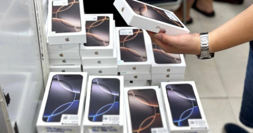 Apple bán được ba tỷ iPhone