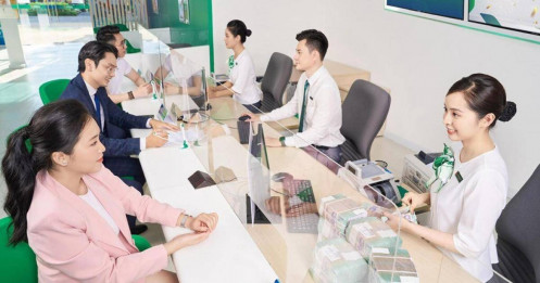 Lãi suất tiết kiệm tháng 8 xuất hiện xu hướng tăng nhẹ