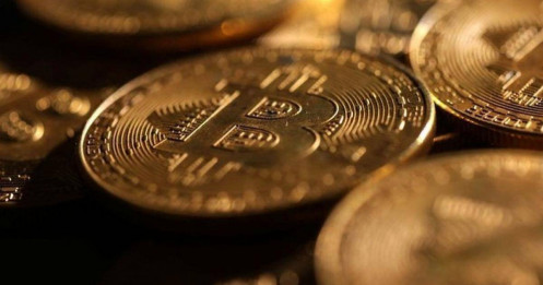 Thu nhập dưới 12 triệu, đầu tư tiền số – lỗ nặng không có đường lui