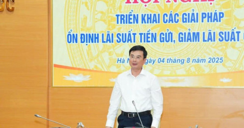 Lãi suất giảm sâu: Cơ hội vàng cho cổ phiếu ngân hàng và bất động sản