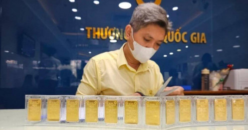 Giá vàng miếng SJC tăng liên tiếp, nên mua vào hay bán?