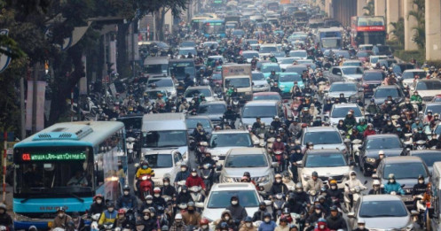 Dẹp dần tắc đường khi thay xe xăng bằng xe điện ở Hà Nội