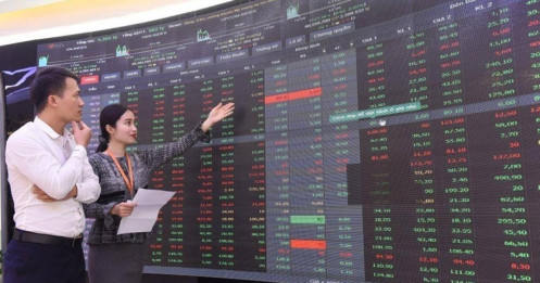Thị trường tháng 7: Cú bật của lòng tin và dòng tiền