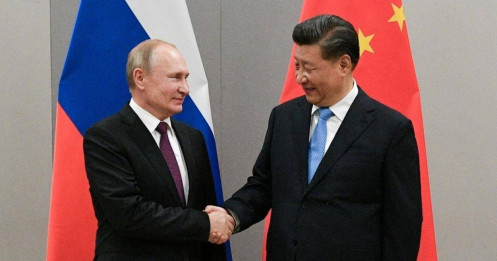 Chủ tịch Tập Cận Bình điện đàm với Tổng thống Putin