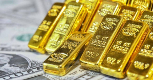 Vì sao giá vàng trong nước vượt đỉnh trước thế giới?