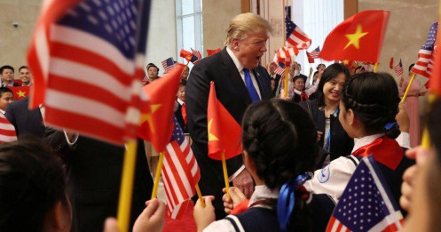 Việt Nam sẽ ra sao khi Trump buộc các nước chọn phe?