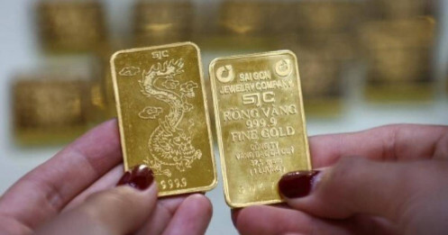 Giá vàng miếng trong nước xuống dưới 124 triệu đồng