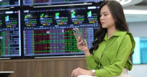 Cổ phiếu bất động sản: "Đón sóng" từ Luật Đất đai