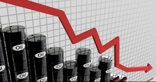 Giá xăng dầu hôm nay 14/8/2025: Đỏ sàn