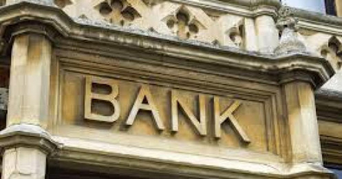 Bank trần tím, nên chốt lời chưa?