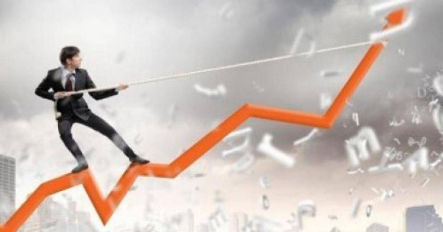 Thị trường nóng, quỹ cổ phiếu “hốt bạc”, hiệu suất gấp đôi VnIndex