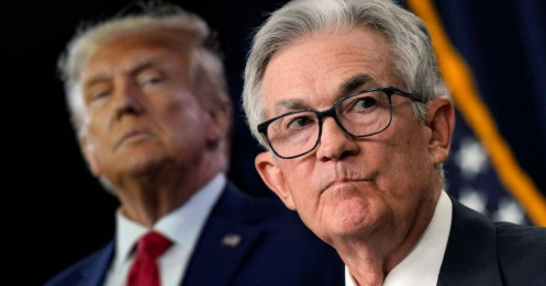 FED đang đứng giữa ngã 3 đường