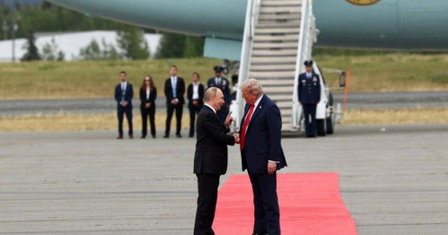 Thượng đỉnh Mỹ - Nga: Cuộc đàm phán hòa bình hay thỏa thuận chia chác lợi ích?