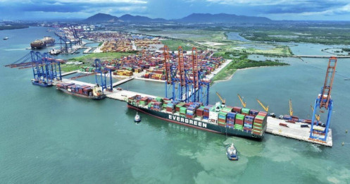 VN-Index rung lắc, ngành cảng biển giữ đà tăng trưởng