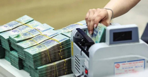 Cung ngoại tệ dồi dào, vì sao tỷ giá vẫn tăng?