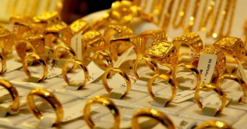 Giá vàng hôm nay 26/8/2025: Thế giới đi ngang, SJC thẳng tiến lập kỷ lục mới