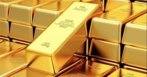 Giá vàng thế giới ngày 27/8: Giảm nhẹ do sự biến động đồng đô la bất chấp sự đe dọa của Trump